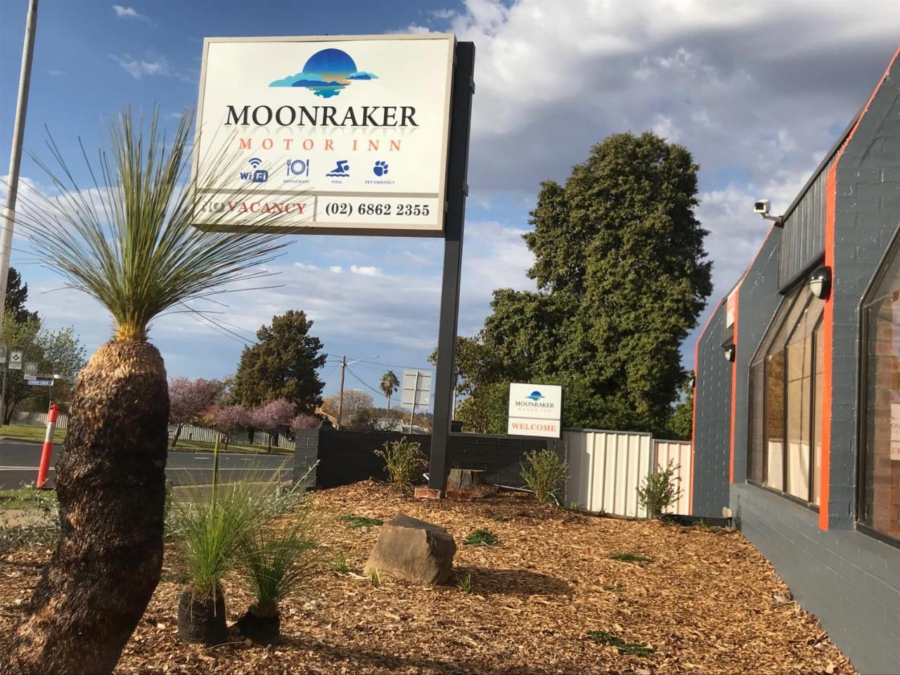 Moonraker Motor Inn Parkes Buitenkant foto